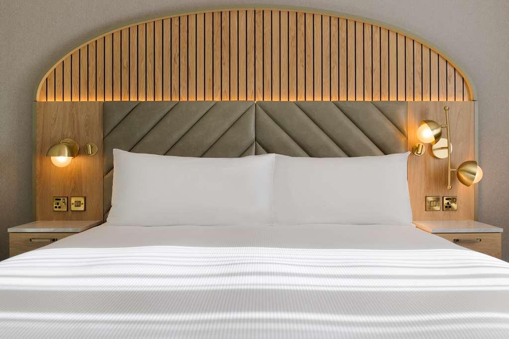 Doubletree By Hilton Bristol North Hotell Almondsbury Rum bild